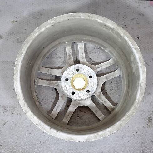 SKODA OCTAVIA II HLINÍKOVÝ DISK R17 CMA483807 Kód výrobce CMA483807