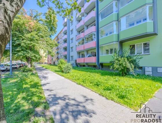 Byt 1+KK s balkónem, ul. Sokolovská, Poruba