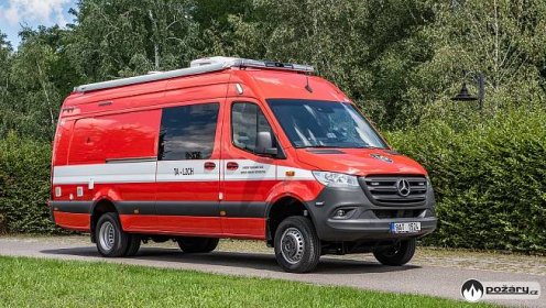 Nový technický automobil Mercedes-Benz Sprinter Institutu ochrany obyvatelstva Lázně Bohdaneč je určen pro chemický průzkum