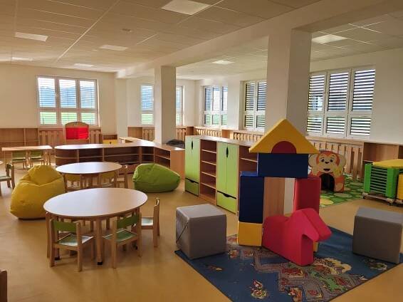 Rekonstrukce a výstavba ZŠ Čachovice – POHL cz, a.s. – česká stavební firma
