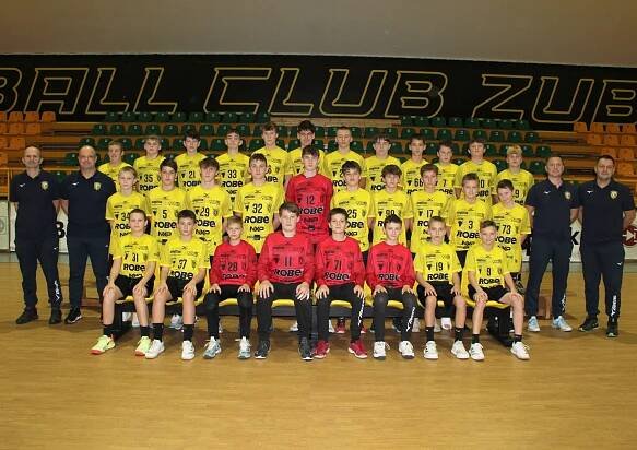 Postup starších žáků do Žákovské ligy - Handball club Zubří