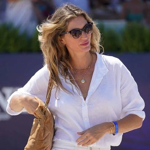 Gisele Bündchen’s Summer Outfit Is the Epitome of Rich Mom Energy