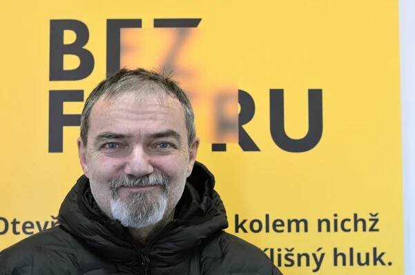 Jsme jedna církev Kristova a hotovo, říká herec Vladimír Hauser