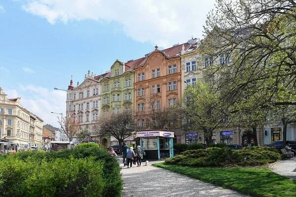 náměstí Bratří Synků, Nusle - Praha 4 | Prodej, Bytový dům, 1 807 m²
