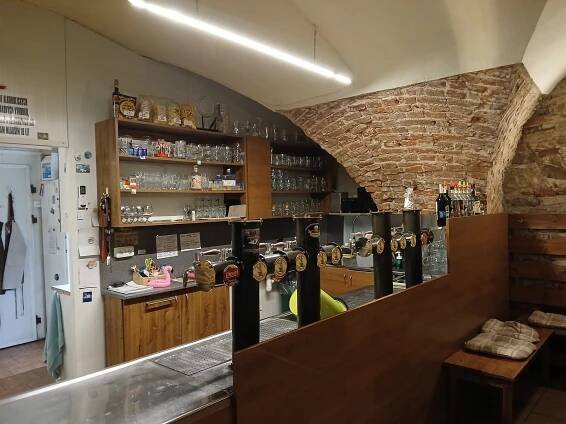 Pivo spojilo dva konce města. Zlínského ševce čepují v Malenovicích i na Vršavě