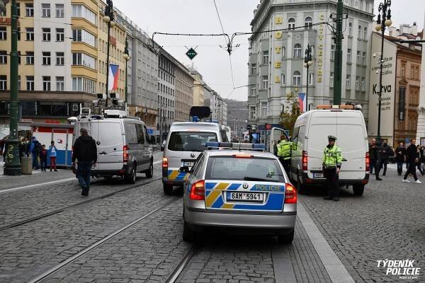 Bezpečnostní opatření při derby pražských „S“ z pohledu pražské jízdní policie | Týdeník Policie