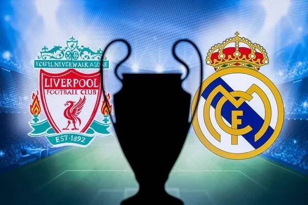 PAŘÍŽ, FRANCIE, MŮŽE. 8. 2022: FC Liverpool (ENG) vs Real Madrid (ESP). UEFA Champions League Final 2022 v Paříži, Francie, fotbalový fotbal, Black UCL Trophy Silhouette, logo v pozadí. 28. květen 2022 — Stock obrázek
