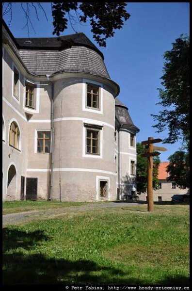Police – fotografie / hrady-zriceniny.cz