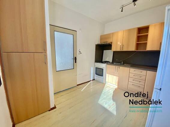 Pronájem bytu 1+1 37 m², Mokrá I, Zlín - Mladcová