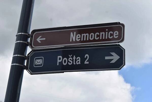 Malá pobočka České pošty v Mikulášské ulici odlehčuje hlavní poště v centru Krnova. Hrozí jí zrušení. 3. dubna 2023