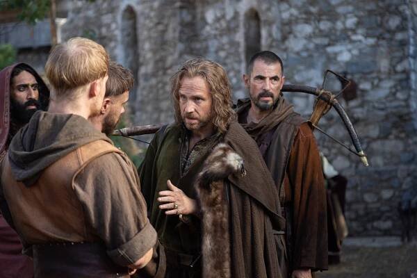 Vilém Tell - Z filmu - Rafe Spall, Claes Bang