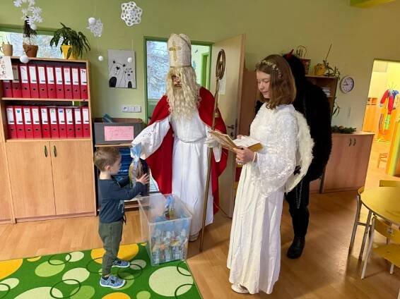 Mik, miku, mik, miku Mikuláš. - Oficiální stránky MŠ Napajedla