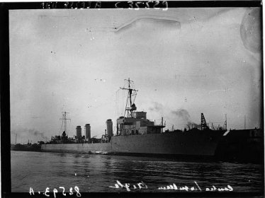 Soubor:Dunkerque - lancement du contre-torpilleur Aigle.JPG – Wikipedie