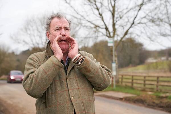 Jeremy Clarkson vs. Elon Musk