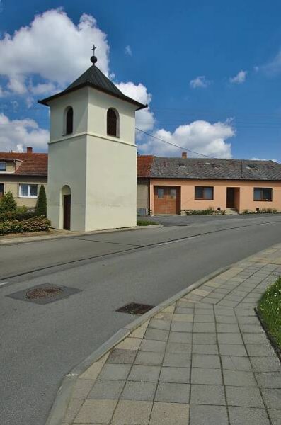 Soubor:Zvonice, Okrouhlá, okres Blansko (02).jpg