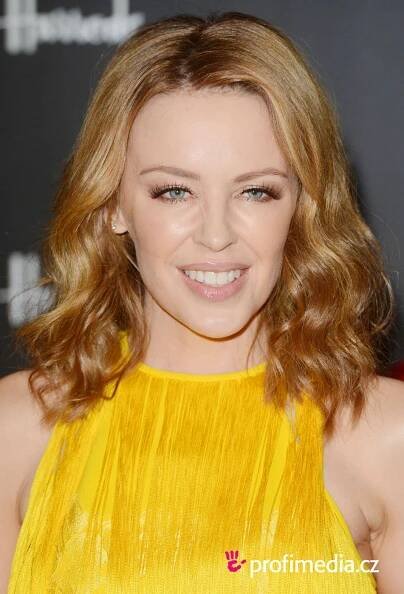 Kylie Minogue - celebrity účes - HappyHair