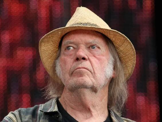 Neil Young Demands His Music Be Removed From Spotify Over “Fake Information About Vaccines”