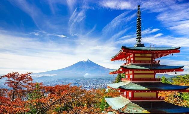Stáhnout - Mt. Fuji s Chureito Pagoda na podzim, Fujiyoshida, Japonsko — Stock obrázek