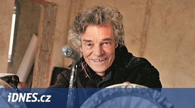 Menšíkův syn Petr: V protialkoholní léčebně jsem se díval na tátu - iDNES.cz