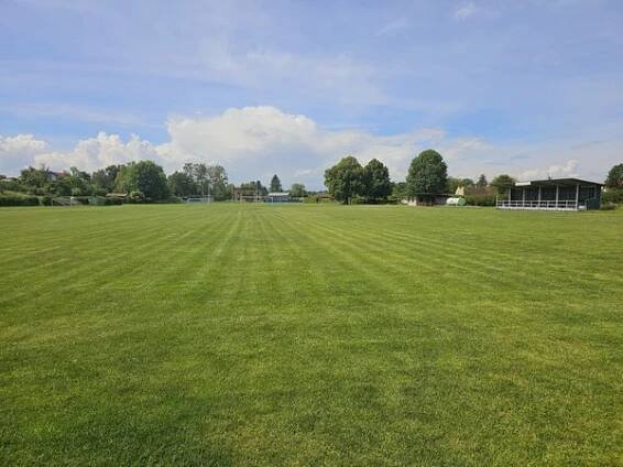 Stadion Na Lukách foto 2
