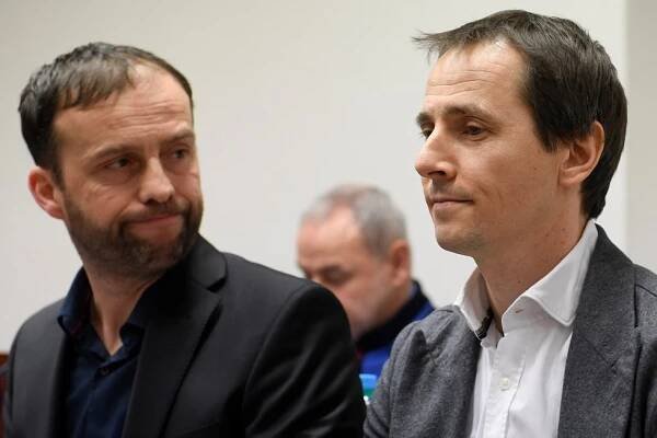 Vydírání na pražské hygieně? Jsme nevinní, tvrdí obžalovaní šéfové. Kolega si je nahrával