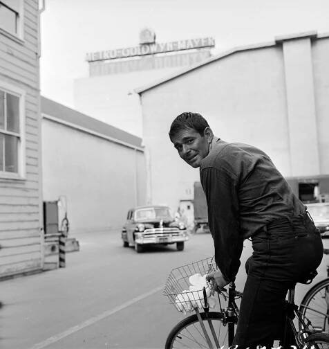 Stuart Whitman - Signpost to Murder - Z natáčení