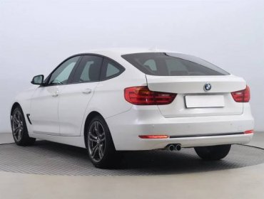 BMW Řada 3 320d xDrive GT 140kW sedan nafta - 5