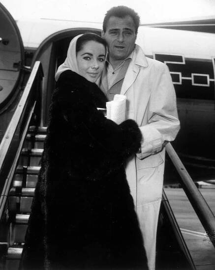 Kirk and Anne Douglas Remember Elizabeth Taylor's Precious Last Moments with Husband Mike Todd
