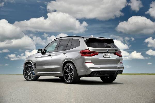 BMW X3: Podrobné specifikace vozidel & Interaktivní nástroj pro srovnání
