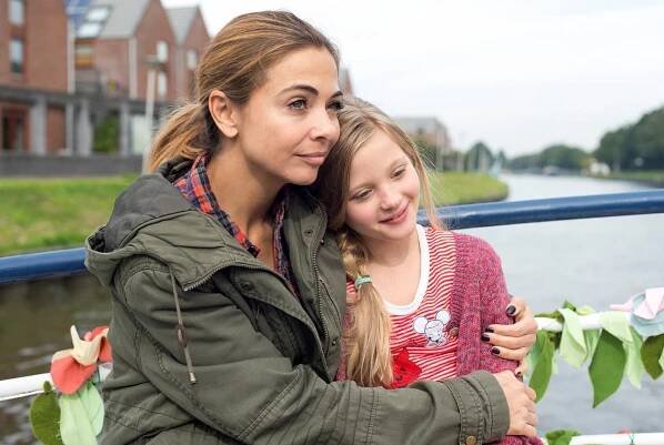 Georgina Verbaan, Yenthe Bos - Pan učitel Žabák - Z filmu