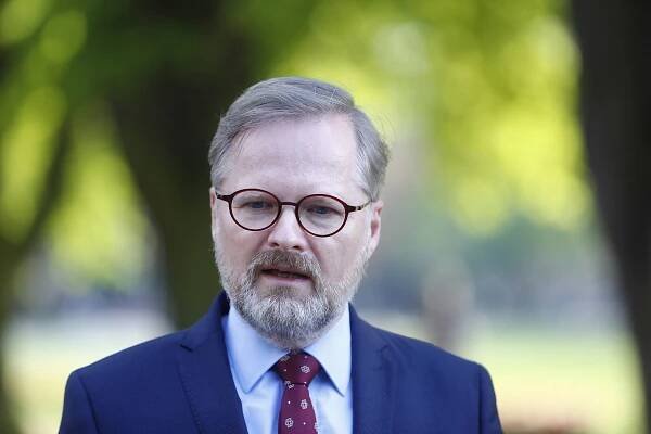 Fiala bude v Paříži jednat s Macronem o Ukrajině i předsednictví EU