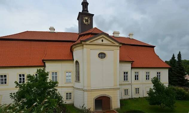 zamecka_restaurace_chrast13