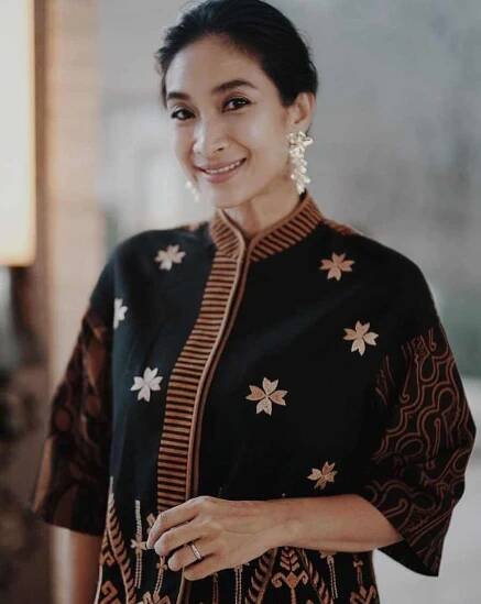 Happy Salma  Nice Pic