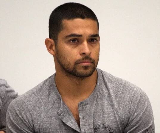 Wilmer Valderrama Biography - Facts, Childhood, Family Life & Achievements