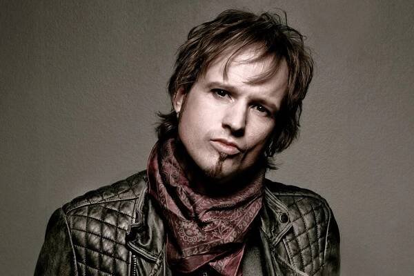 Tobias Sammet přijede do Prahy s novým albem Avantasie