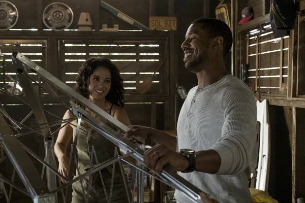 Fantastická výchova - ČÁST 101: Jak vychovávat superhrdinu? - Z filmu - Alisha Wainwright, Michael B. Jordan