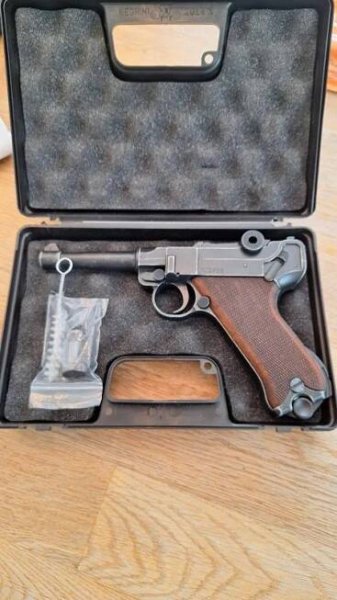 Expanzní pistole P08 Parabellum - Sběratelské zbraně
