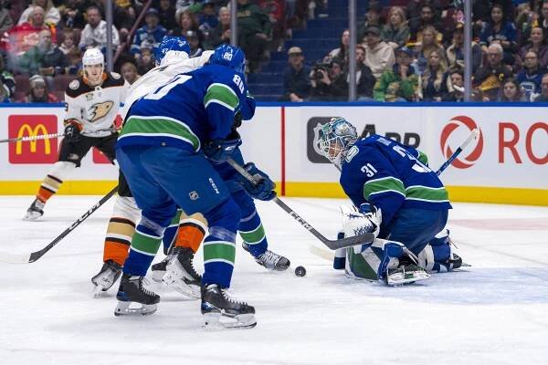 NHL: Anaheim Ducks at Vancouver Canucks