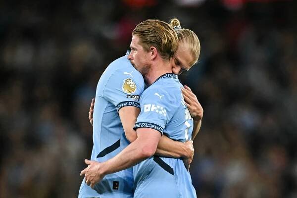 Prázdná branka? De Bruyne trefil břevno a pak se kál: Neproměnit takovou šanci je strašné