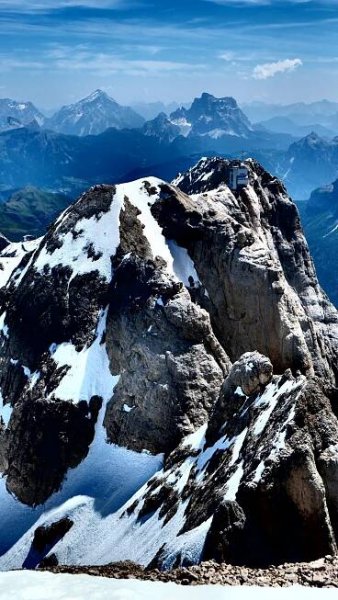 Marmolada (Punta Penia) 3343 – ALPINE ROCK