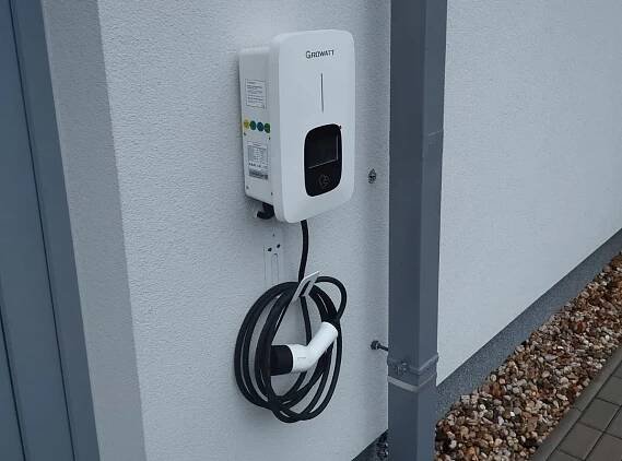 Ukázka toho, jak vypadá domácí wallbox pro nabíjení elektroautomobilu