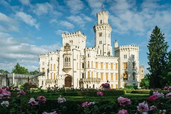 Všude dobře, doma nejlíp. Tři pětiny Čechů plánují strávit letní dovolenou v Česku