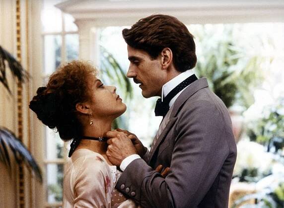 Swannova láska - Z filmu - Ornella Muti, Jeremy Irons