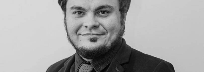 Jakub Šeps zemřel, abychom my mohli dál pracovat. Workoholismus je epidemie, kterou nemůžeme porazit sami