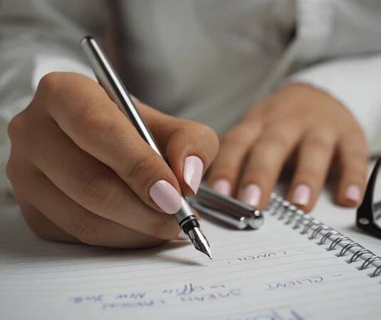 Writing Academic Essay: Here are 4 Easy Steps | inkmypapers