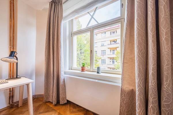 Pronájem bytu 3+kk, 90 m2 v Praze 6 - Dejvicích - Lenka Kovářová 