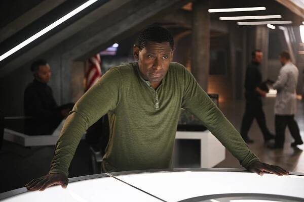 Supergirl - Confidence Women - Z filmu - David Harewood