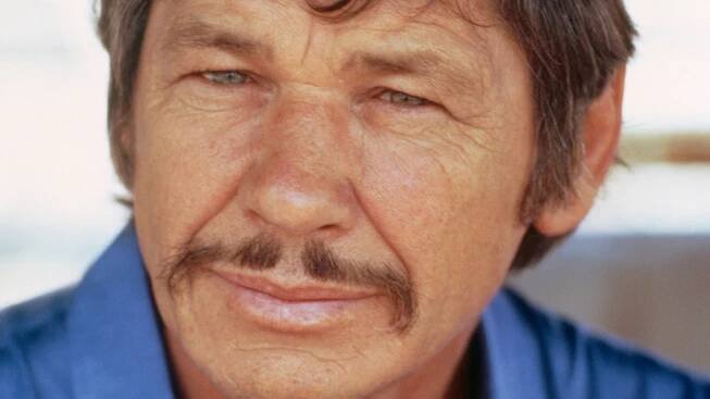 Pomsta litevského horníka. „Harmonika" Charles Bronson by oslavil stovku