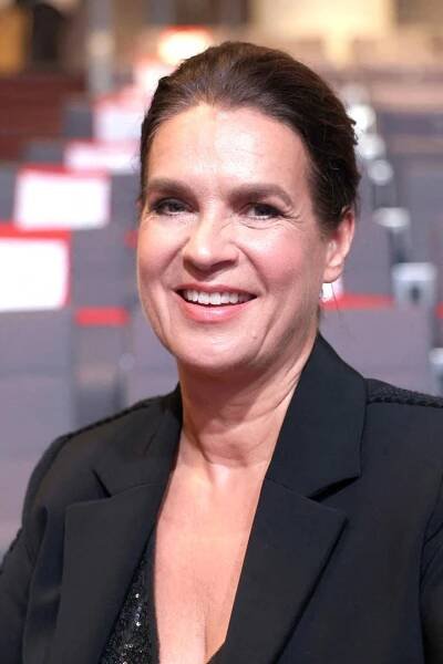 Katarina Witt: "Ich würde gerne lernen, auch mal loszulassen."