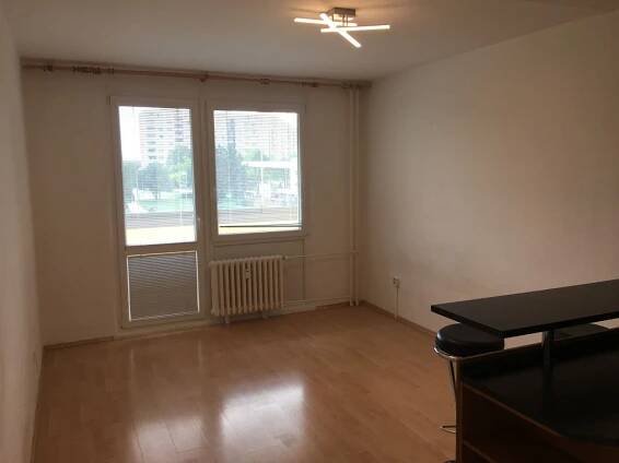 Pronájem bytu 1+kk 30 m², Jana Masaryka, Hradec Králové, Královéhradecký kraj